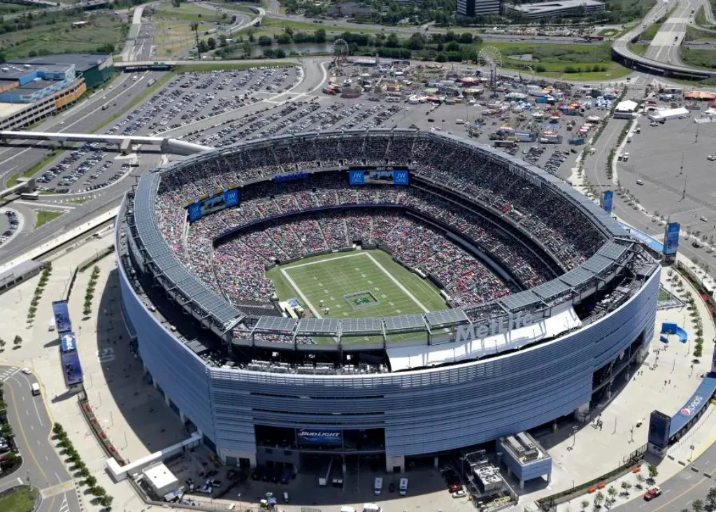 紐約/新澤西（大都會人壽體育場，決賽地點）